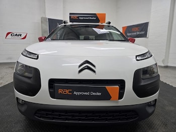 Used Citroen C4 Cactus 2017 for sale - 77422440: Photo