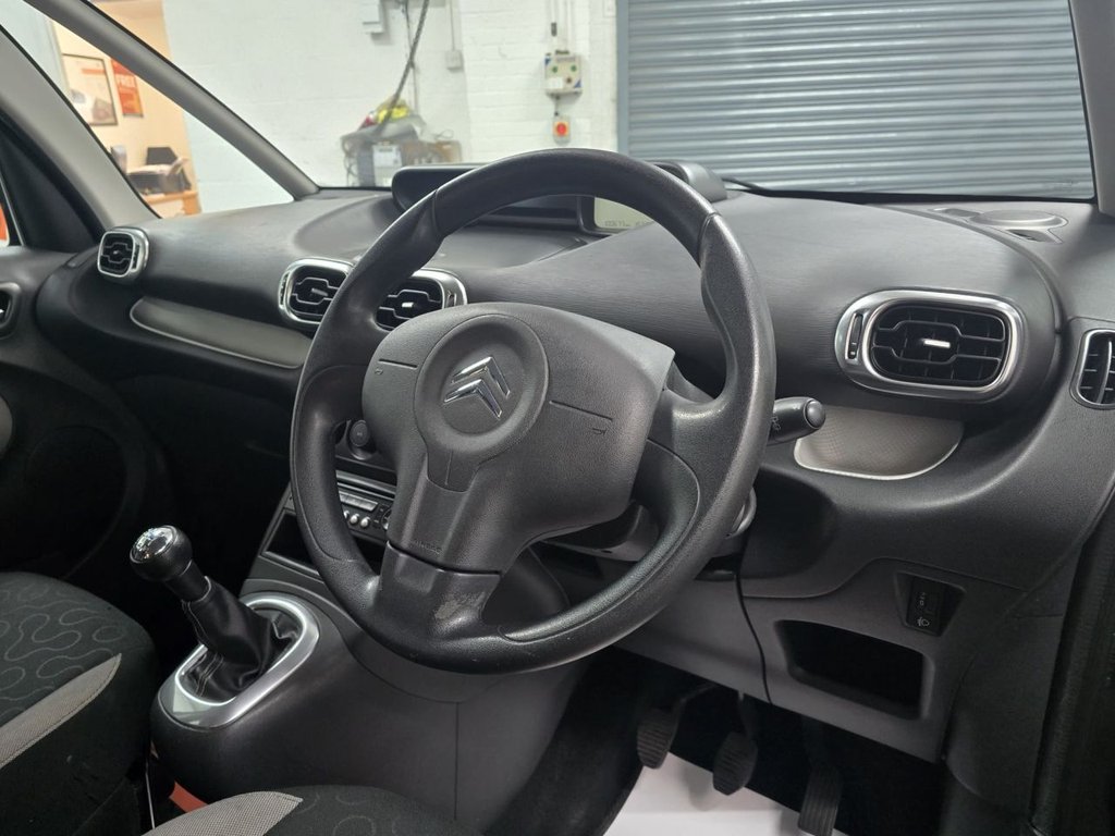 Used Citroen C3 Picasso 2010 for sale - 77780643: Photo 10