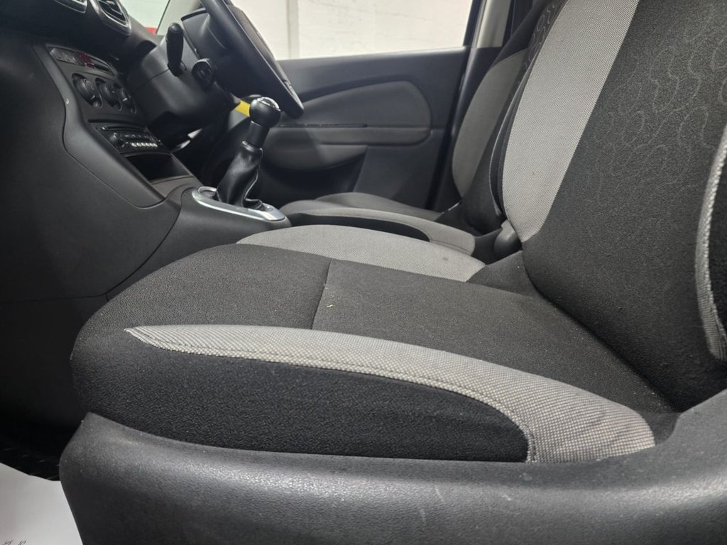 Used Citroen C3 Picasso 2010 for sale - 77780643: Photo 22