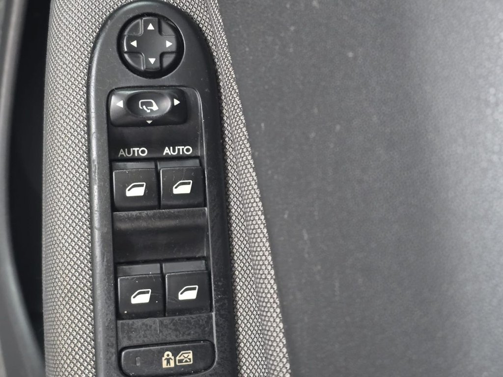 Used Citroen C3 Picasso 2010 for sale - 77780643: Photo 9