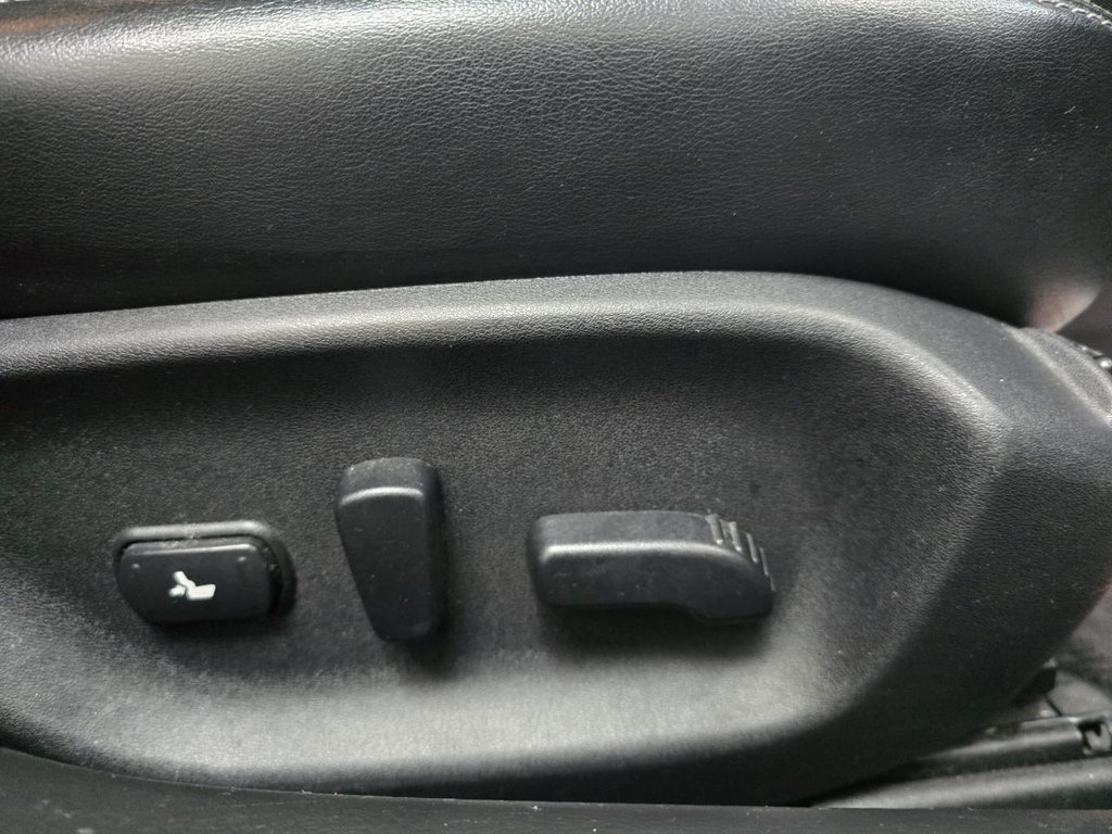 Used Infiniti Q50 2017 for sale - 77806930: Photo 10