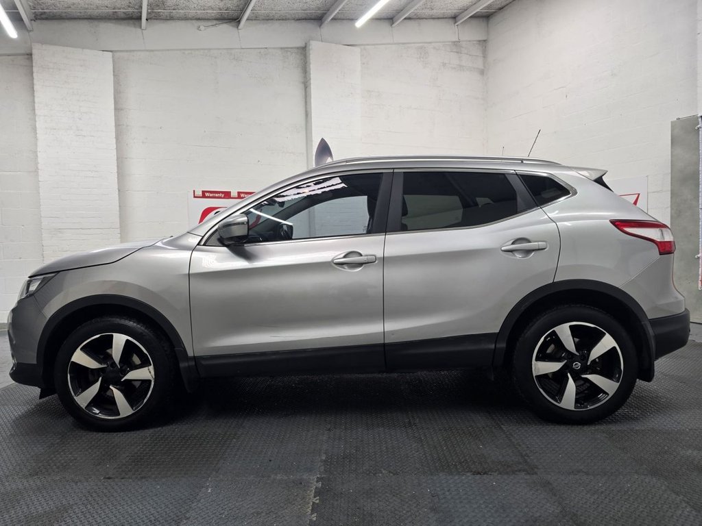 Used Nissan Qashqai 2017 for sale - 77879705: Photo 3