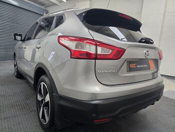 Used Nissan Qashqai 2017 for sale - 77879705: Photo