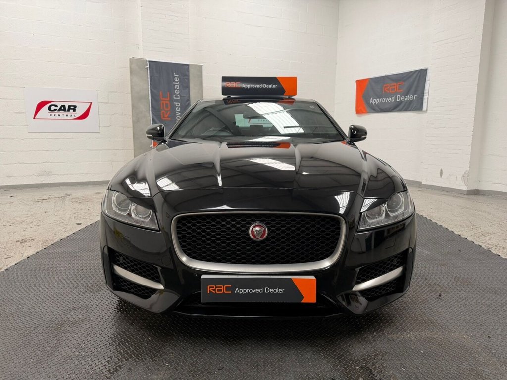 Used Jaguar XF 2016 for sale - 77200550: Photo 2