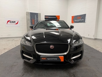 Used Jaguar XF 2016 for sale - 77200550: Photo