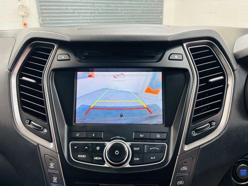 Used Hyundai Santa Fe 2014 for sale - 76520512: Photo 15