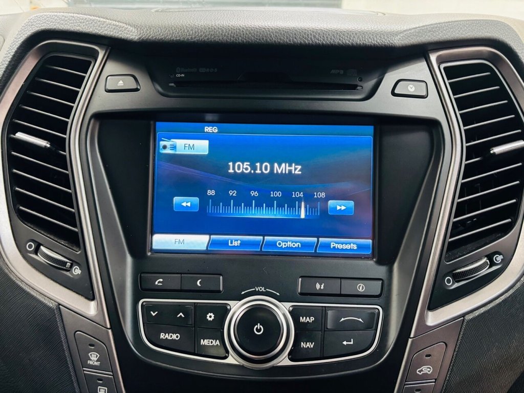 Used Hyundai Santa Fe 2014 for sale - 76520512: Photo 17