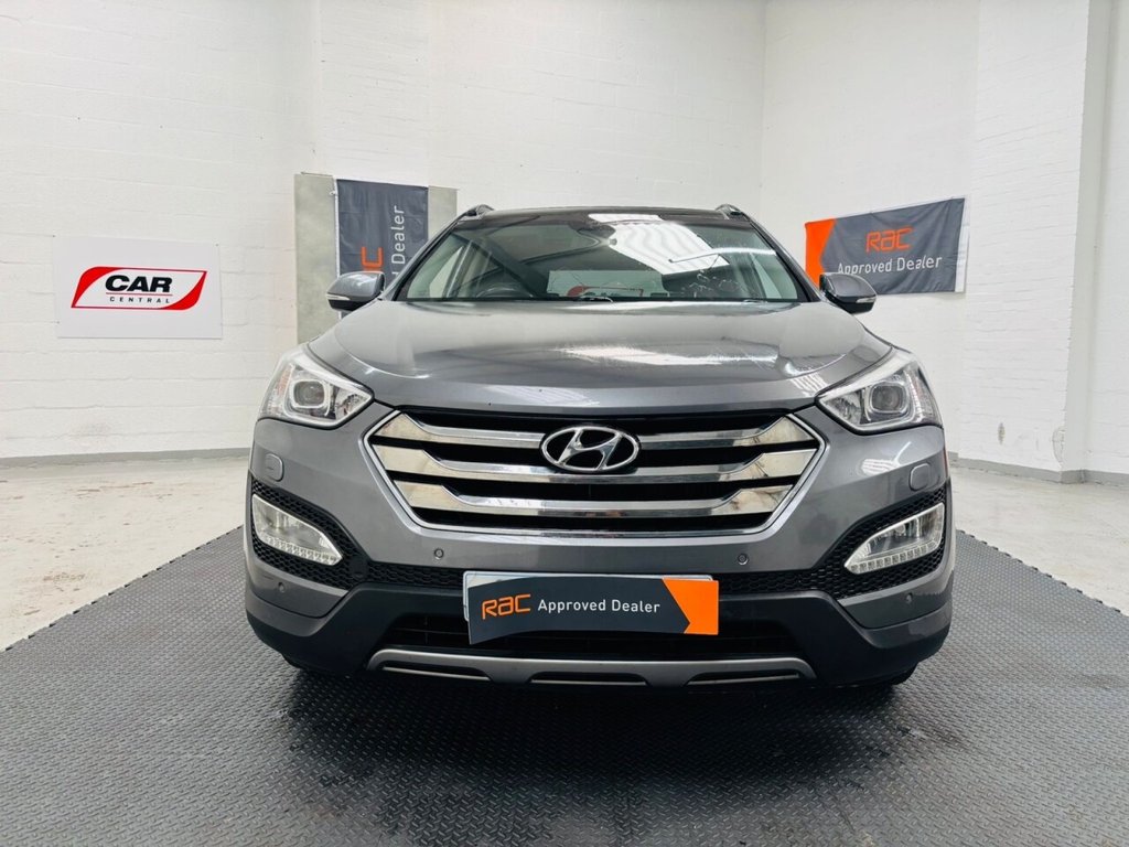 Used Hyundai Santa Fe 2014 for sale - 76520512: Photo 2