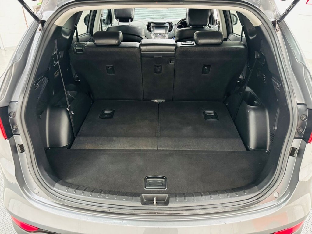 Used Hyundai Santa Fe 2014 for sale - 76520512: Photo 27