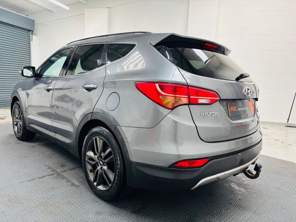 Used Hyundai Santa Fe 2014 for sale - 76520512: Photo 4