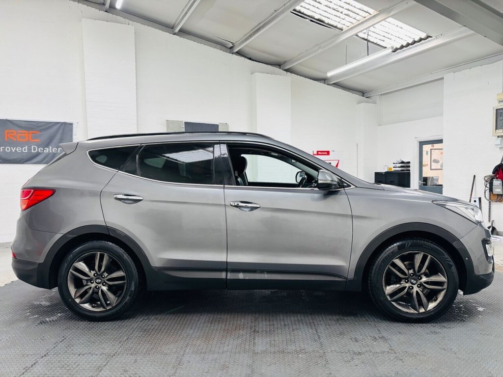 Used Hyundai Santa Fe 2014 for sale - 76520512: Photo 6