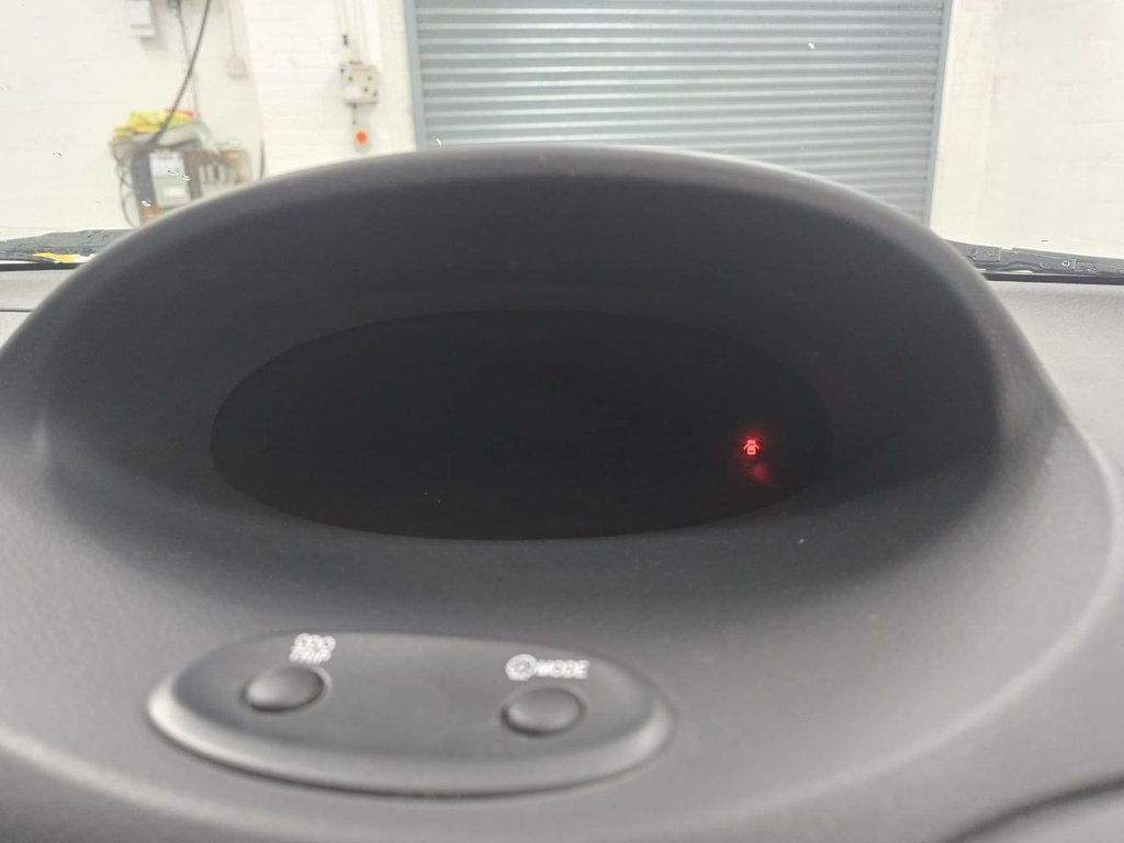 Used Toyota Yaris Verso 2005 for sale - 77621604: Photo 11