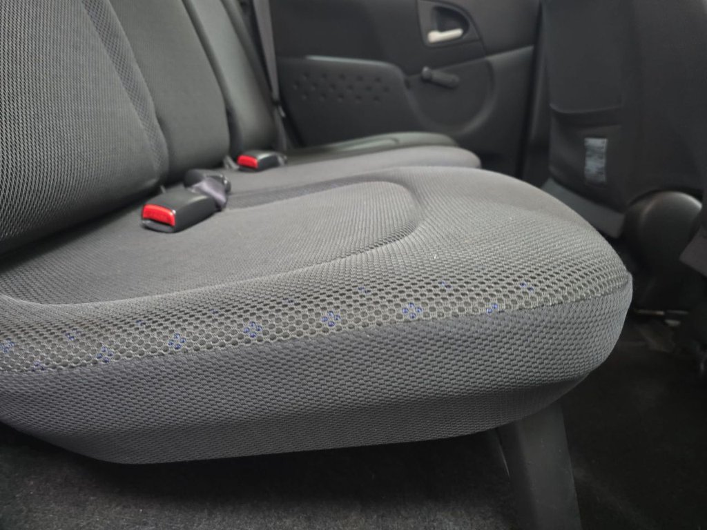 Used Toyota Yaris Verso 2005 for sale - 77621604: Photo 23