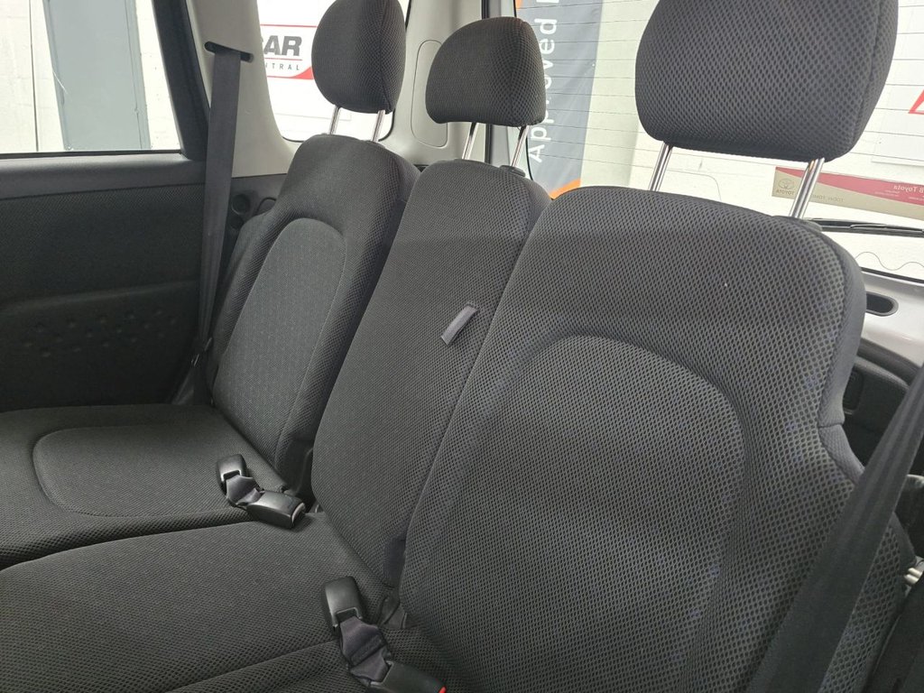 Used Toyota Yaris Verso 2005 for sale - 77621604: Photo 25