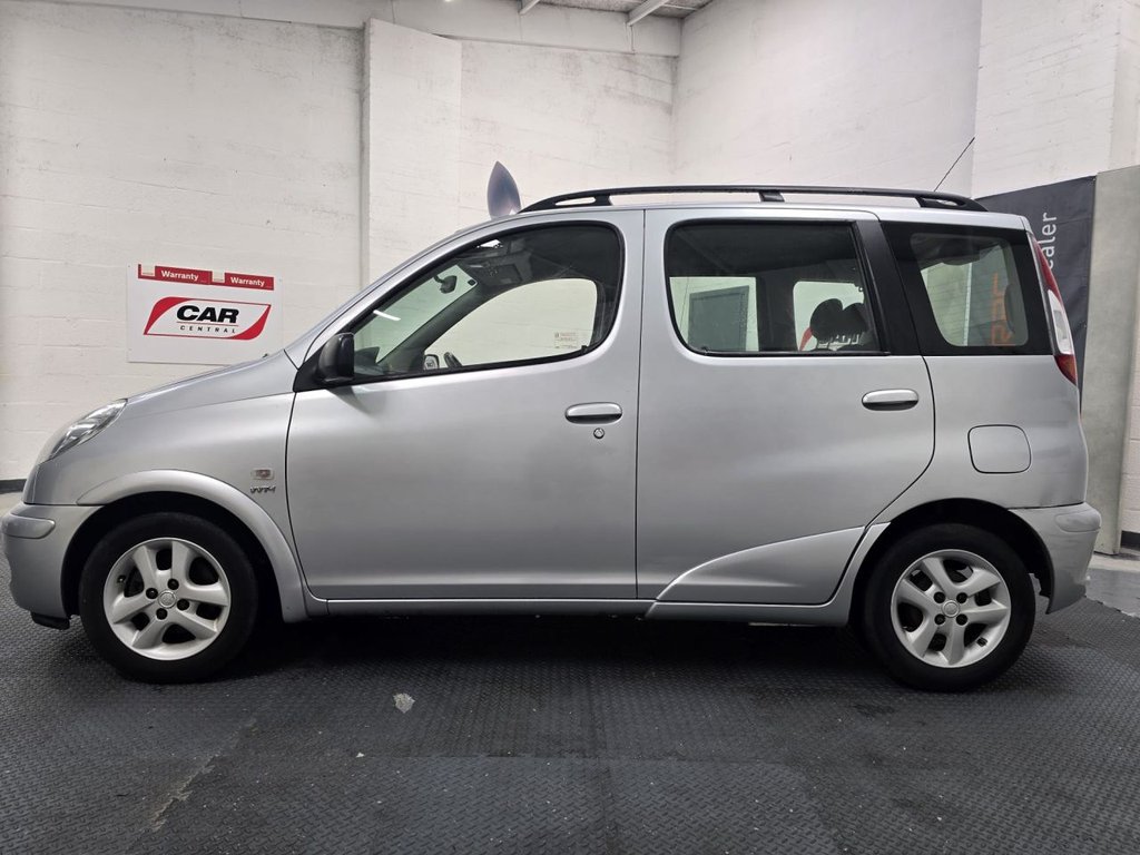 Used Toyota Yaris Verso 2005 for sale - 77621604: Photo 3