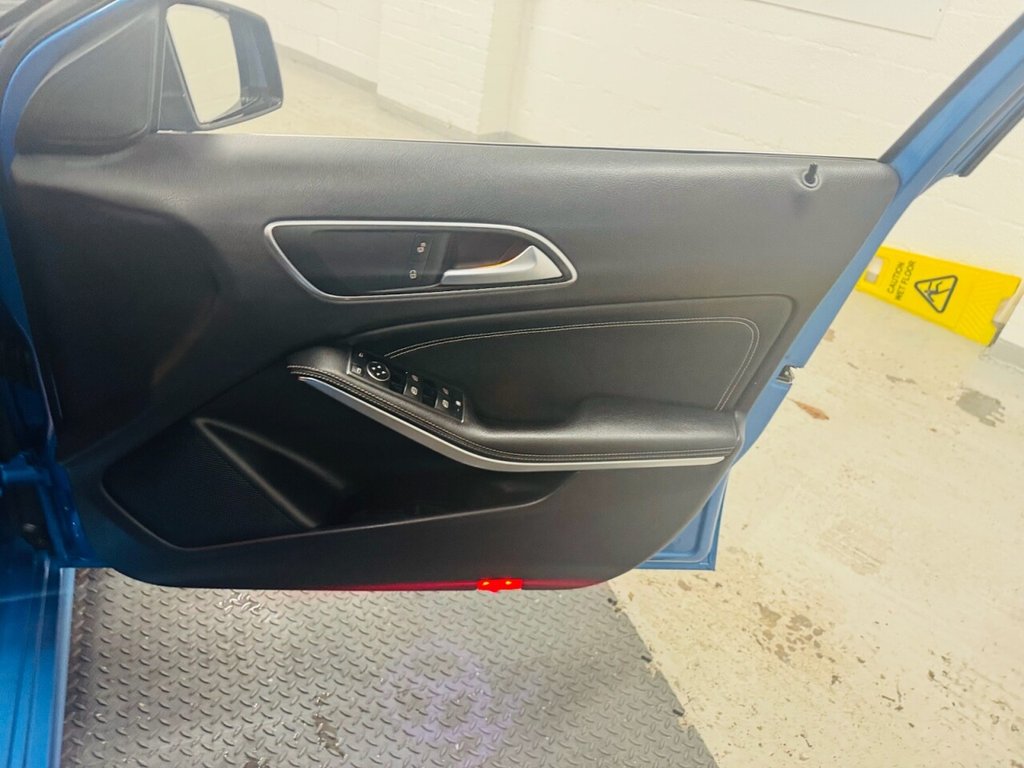 Used Mercedes-Benz A-Class 2013 for sale - 76900871: Photo 11