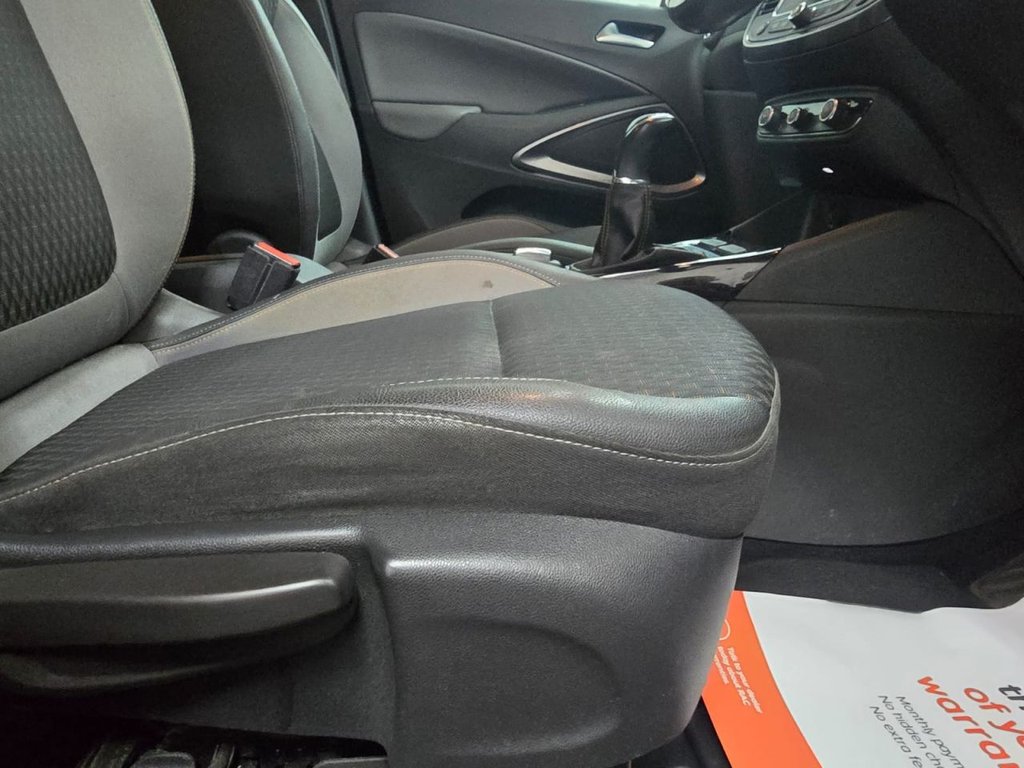 Used Vauxhall Crossland X 2017 for sale - 77748805: Photo 11