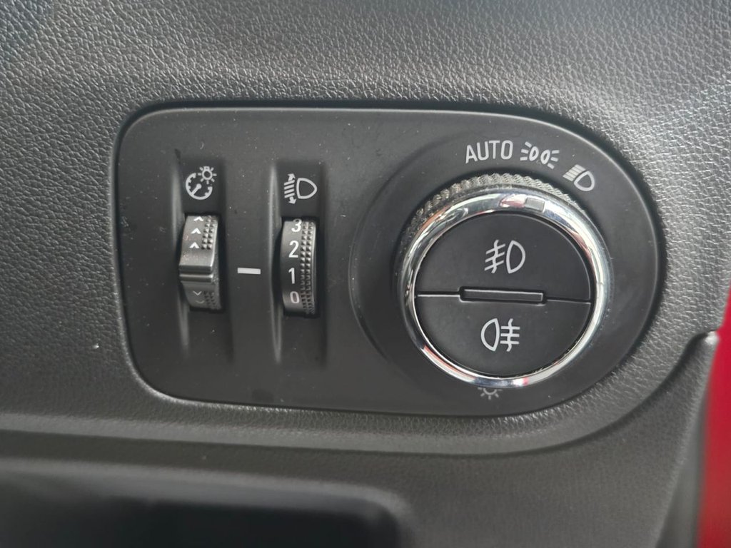 Used Vauxhall Crossland X 2017 for sale - 77748805: Photo 13