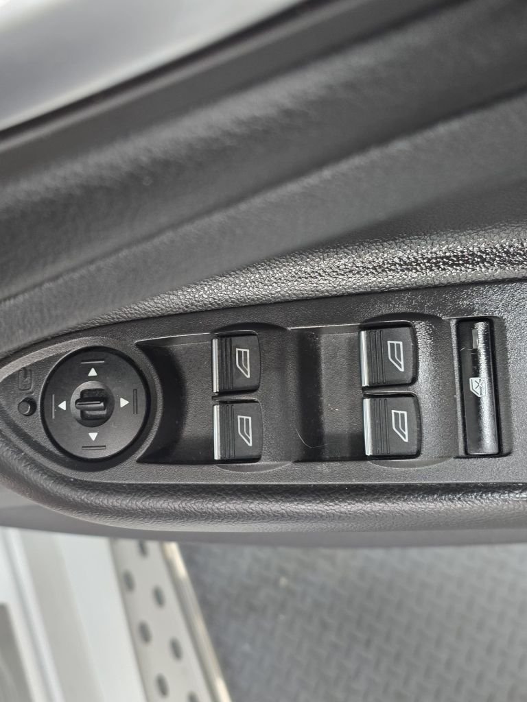 Used Ford Kuga 2016 for sale - 77594555: Photo 16