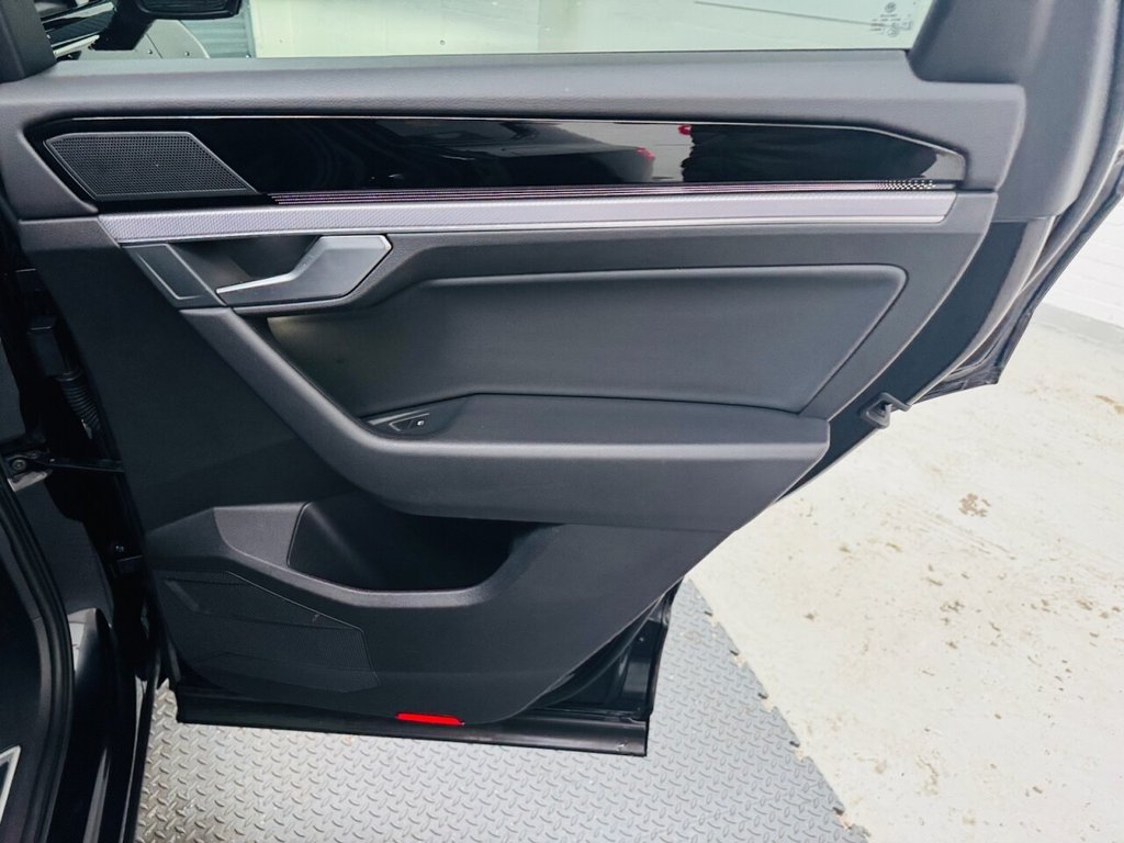 Used Volkswagen Touareg 2020 for sale - 76724607: Photo 30