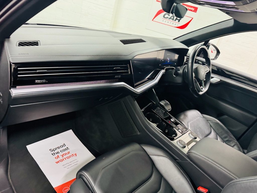 Used Volkswagen Touareg 2020 for sale - 76724607: Photo 32