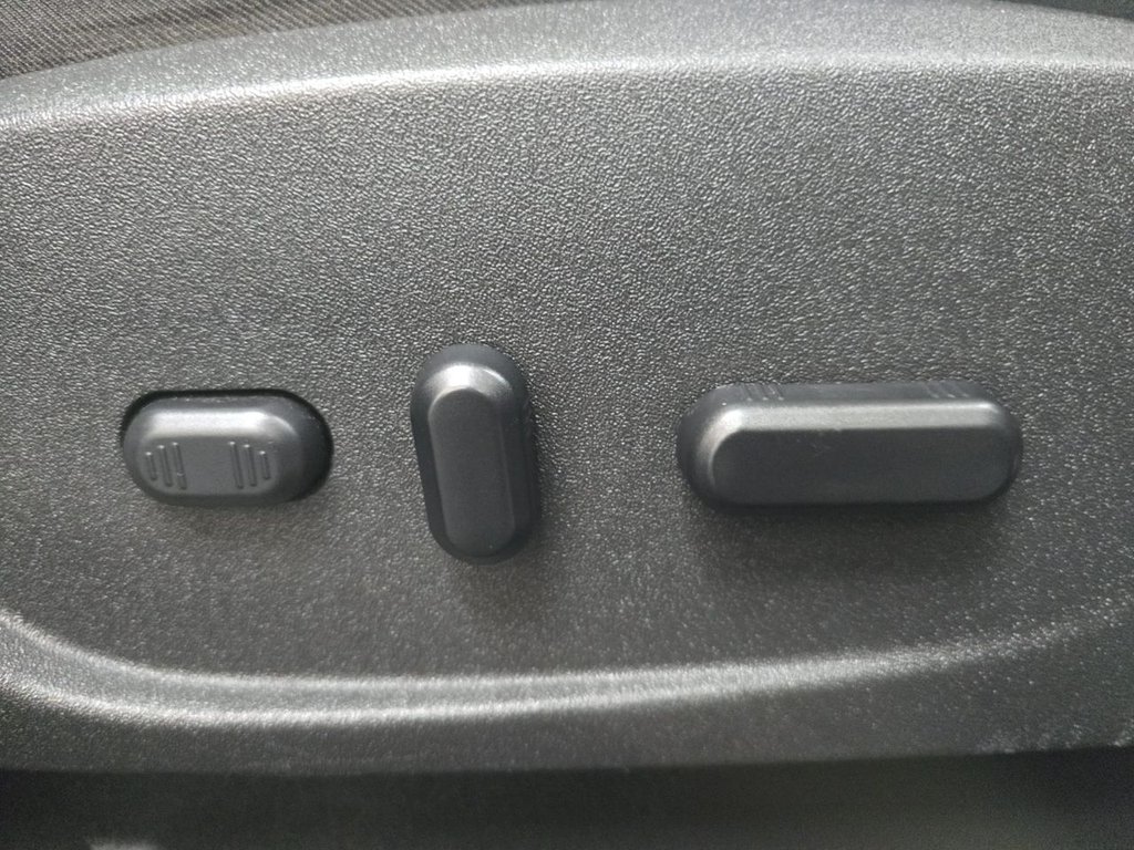 Used Ford Kuga 2014 for sale - 77780810: Photo 14