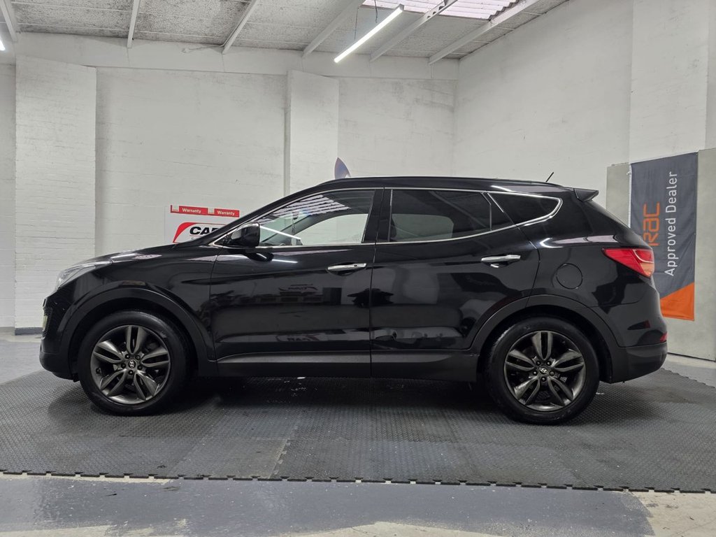 Used Hyundai Santa Fe 2013 for sale - 77621473: Photo 3