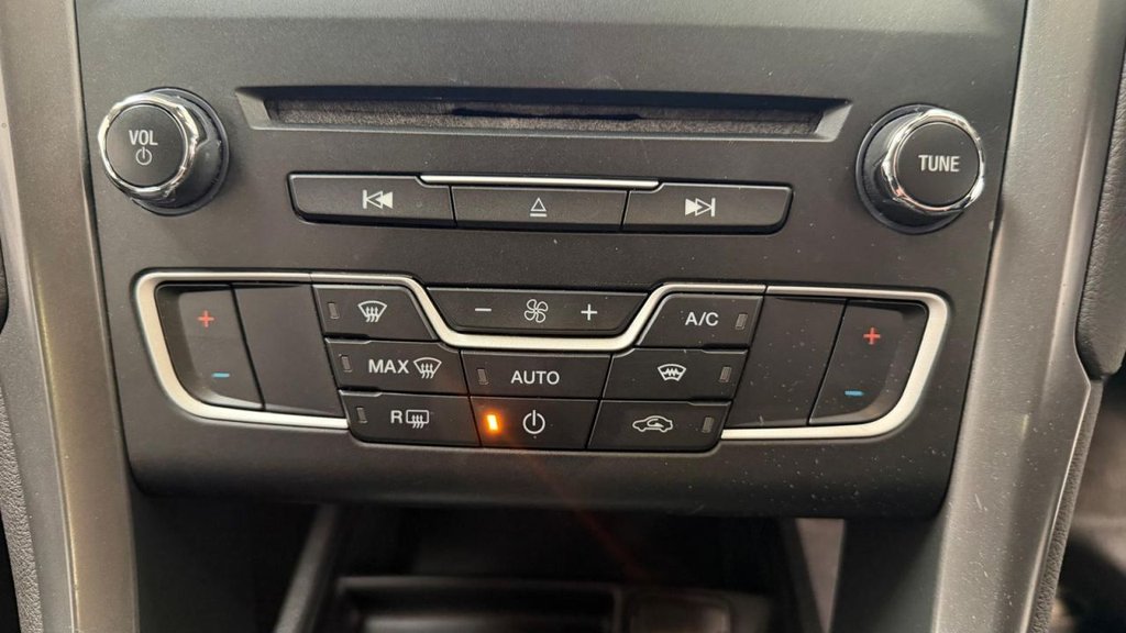 Used Ford Mondeo 2015 for sale - 78167557: Photo 28