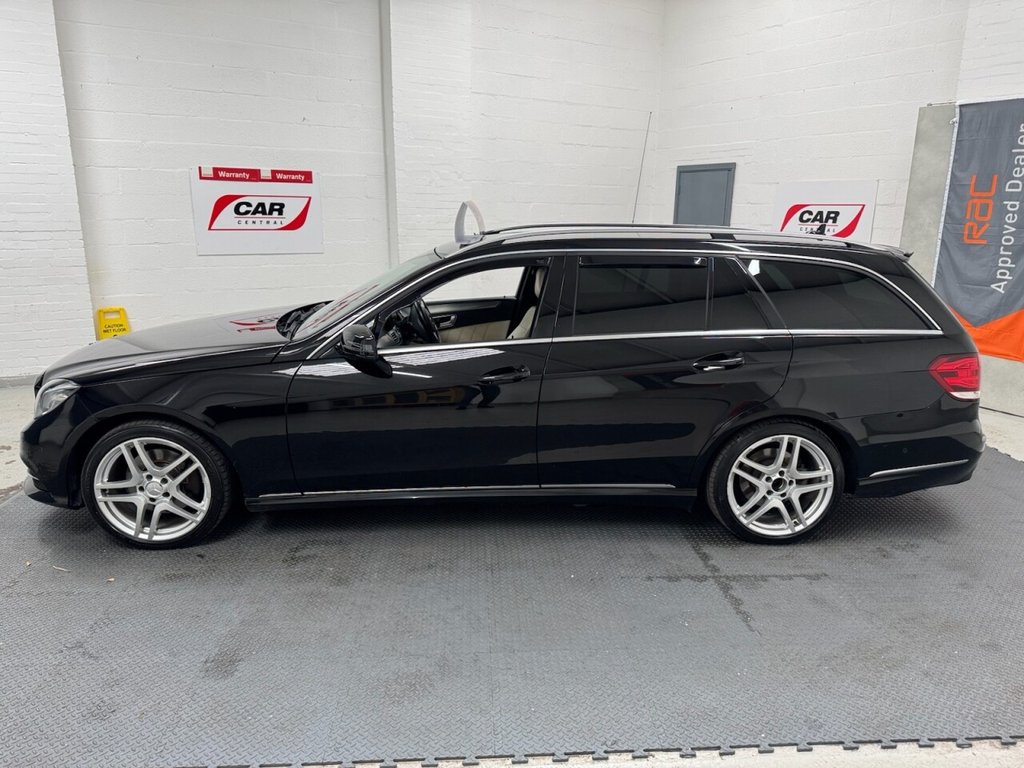 Used Mercedes-Benz E Class 2013 for sale - 76469858: Photo 3