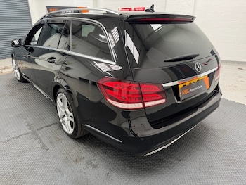 Used Mercedes-Benz E Class 2013 for sale - 76469858: Photo