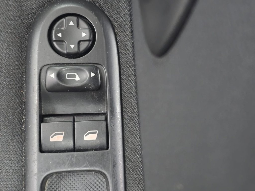 Used Peugeot 3008 2012 for sale - 77534670: Photo 12