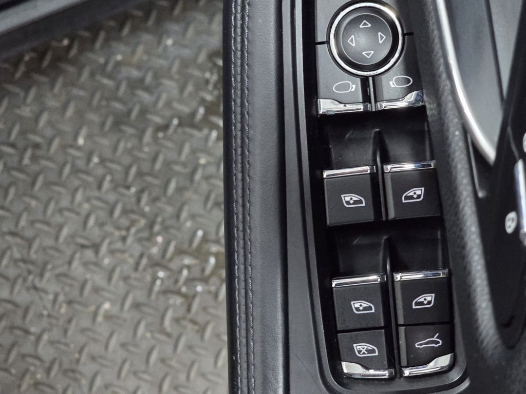 Used Porsche Macan 2017 for sale - 78043939: Photo 10