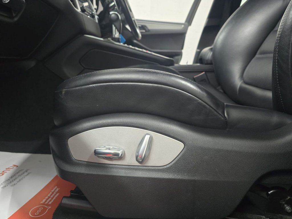 Used Porsche Macan 2017 for sale - 78043939: Photo 38