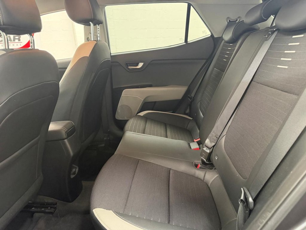 Used Kia Stonic 2019 for sale - 78082789: Photo 24