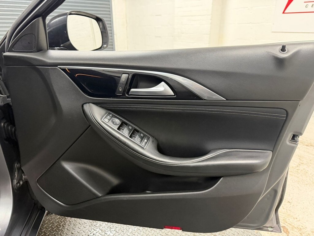 Used Infiniti Q30 2017 for sale - 77171939: Photo 18