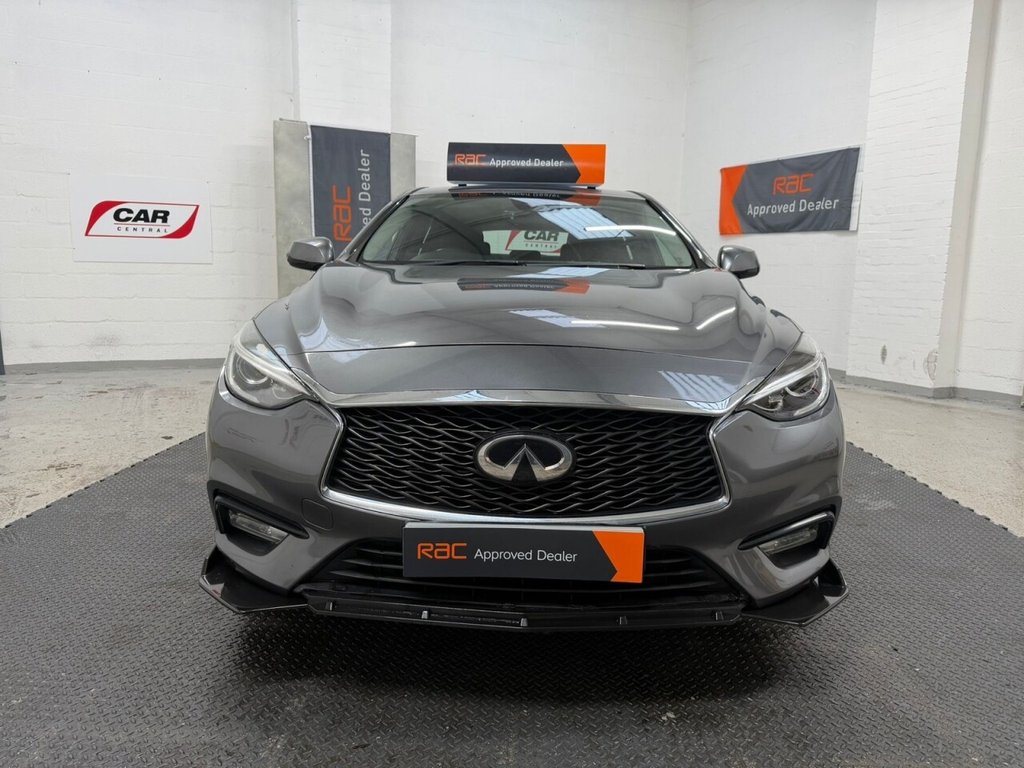Used Infiniti Q30 2017 for sale - 77171939: Photo 2