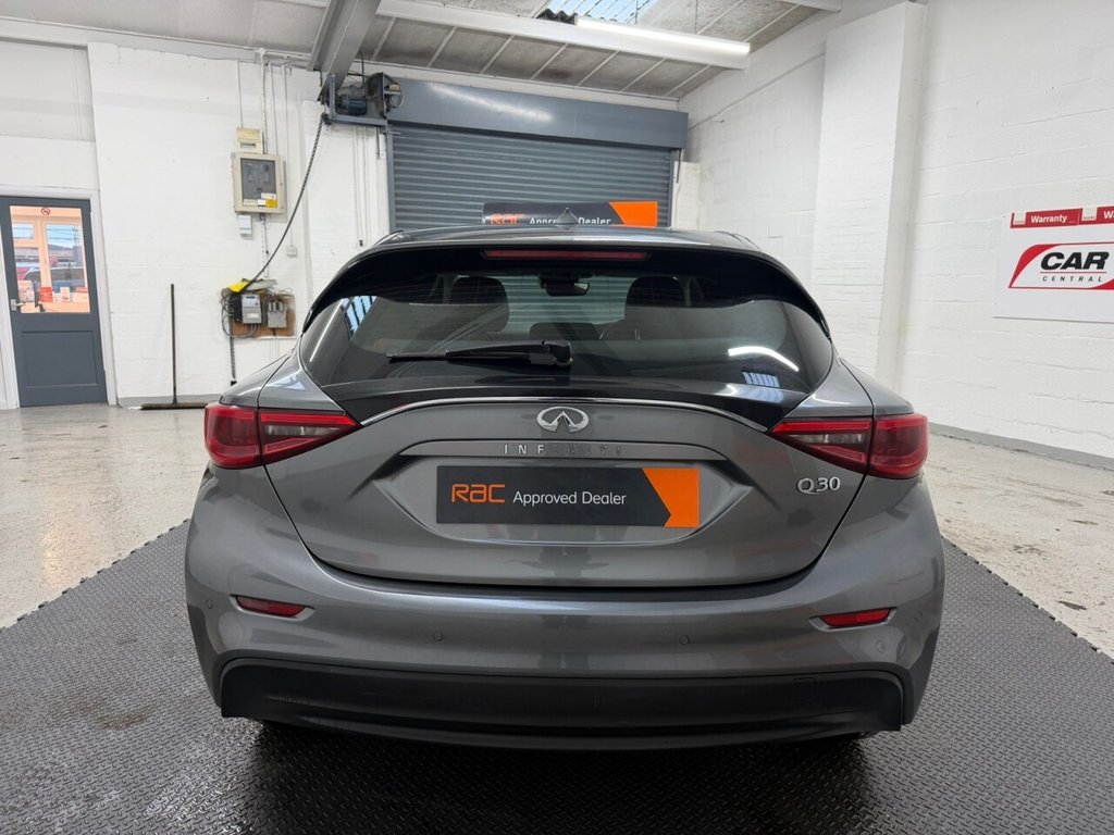 Used Infiniti Q30 2017 for sale - 77171939: Photo 5