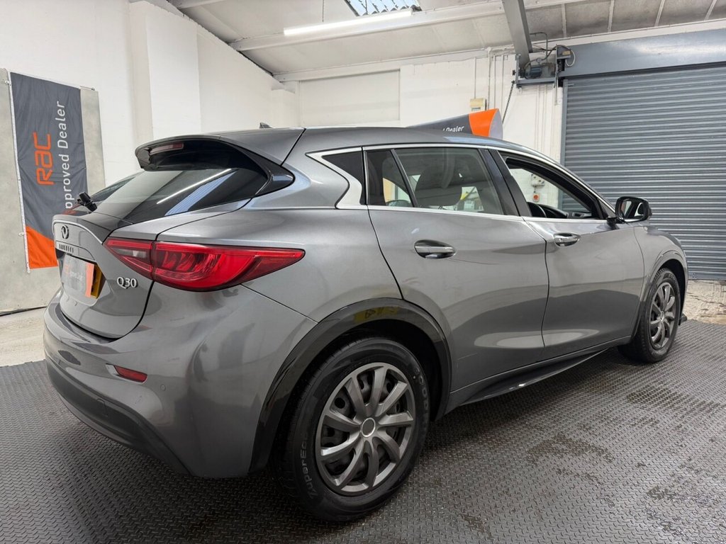 Used Infiniti Q30 2017 for sale - 77171939: Photo 6