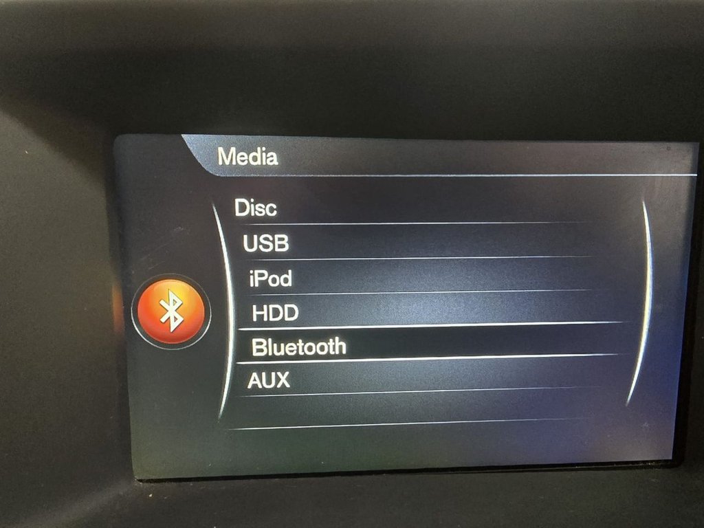 Used Volvo V60 2015 for sale - 77850387: Photo 30