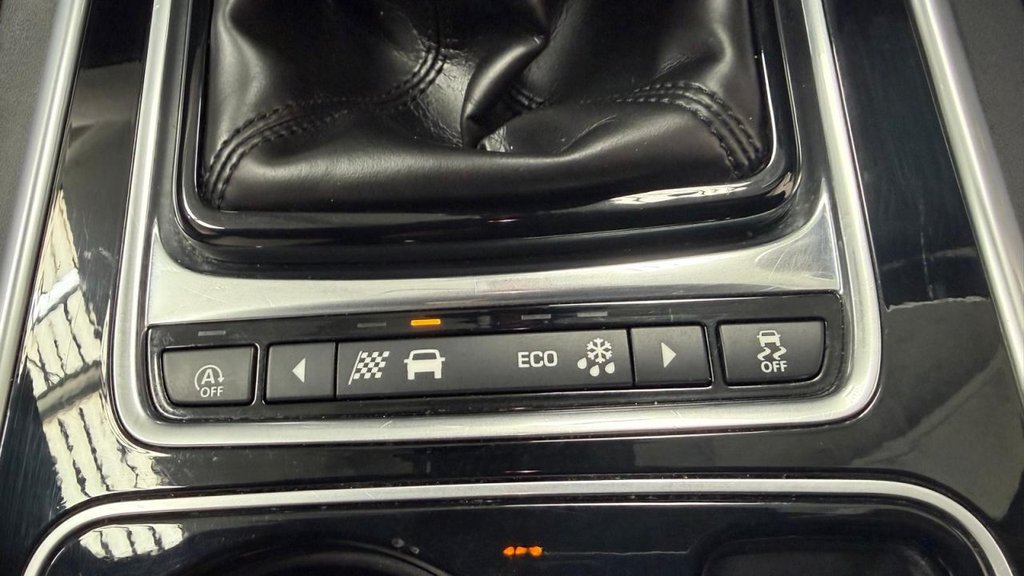 Used Jaguar XE 2017 for sale - 78096879: Photo 14