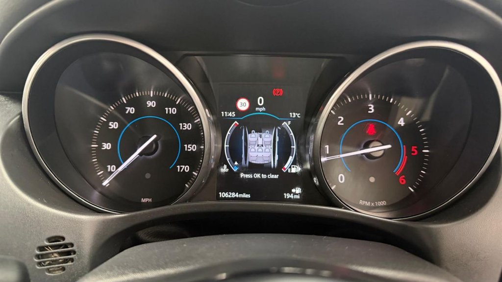 Used Jaguar XE 2017 for sale - 78096879: Photo 16