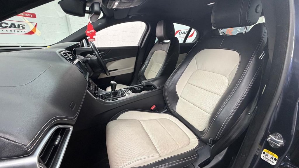 Used Jaguar XE 2017 for sale - 78096879: Photo 19