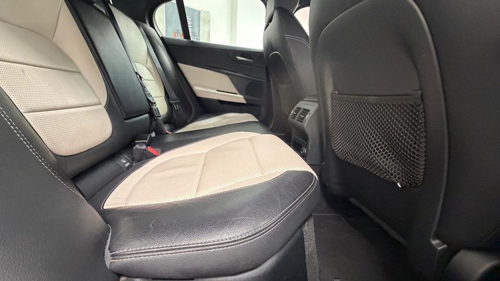 Used Jaguar XE 2017 for sale - 78096879: Photo 25