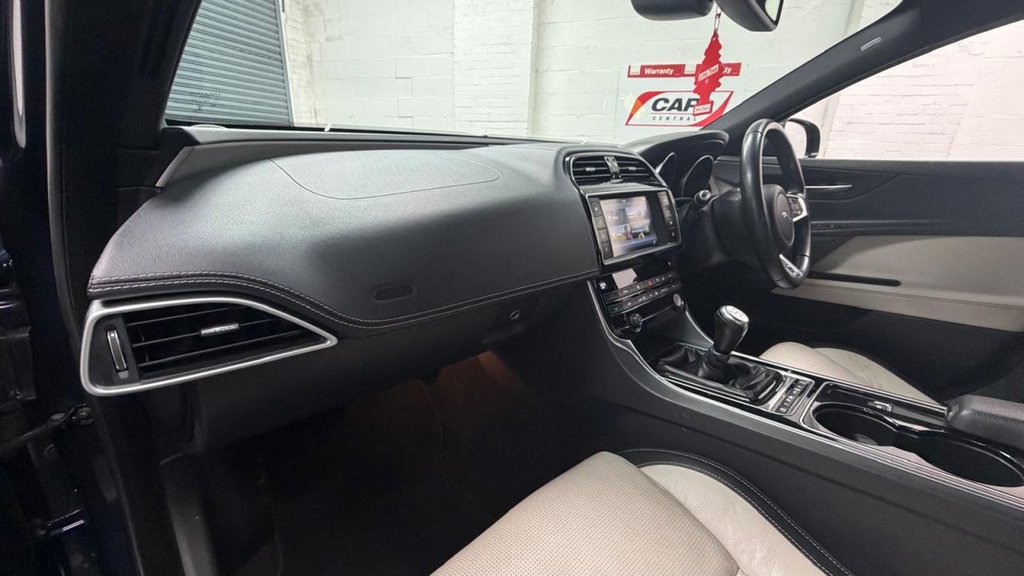 Used Jaguar XE 2017 for sale - 78096879: Photo 28