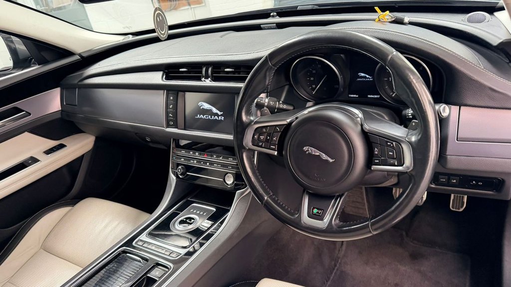 Used Jaguar XF 2016 for sale - 78110809: Photo 10