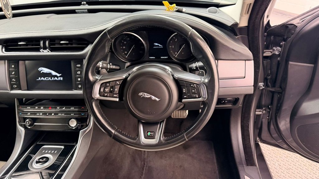 Used Jaguar XF 2016 for sale - 78110809: Photo 14