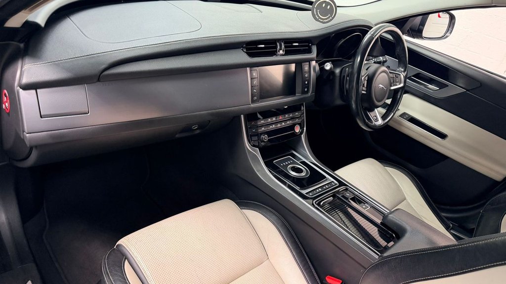 Used Jaguar XF 2016 for sale - 78110809: Photo 27