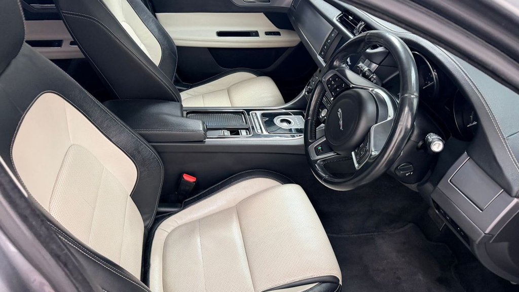 Used Jaguar XF 2016 for sale - 78110809: Photo 9