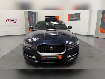 Used Jaguar XE 2017 for sale - 78350424: Photo