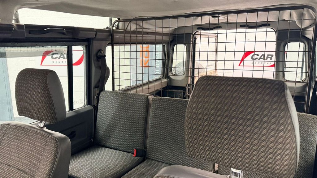 Used Land Rover Defender 110 1997 for sale - 77667240: Photo 18